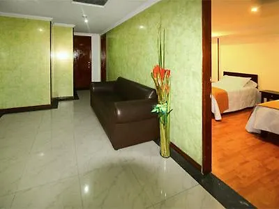 Hotel Ferrovial Corferias Bogota 3*,